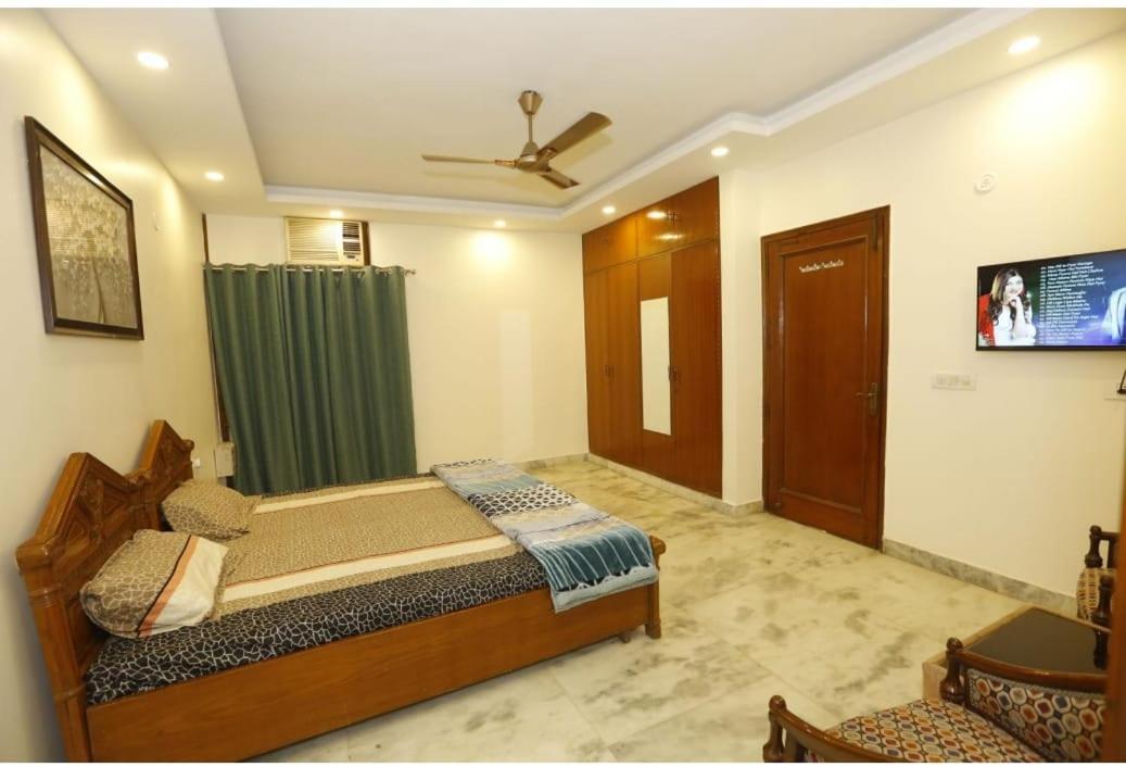 Apartment Wind - Bhikaji Cama Place New Delhi